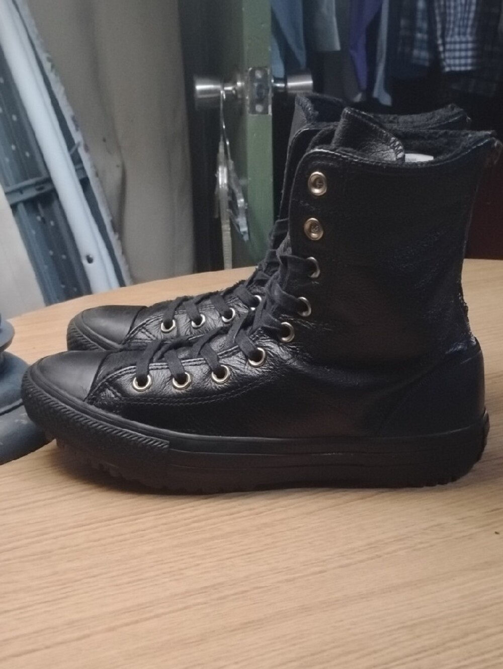 Converse Black Leather High-Top Lace-Up Ankle Boots with Faux-Fur Collar - Picture 3 of 8